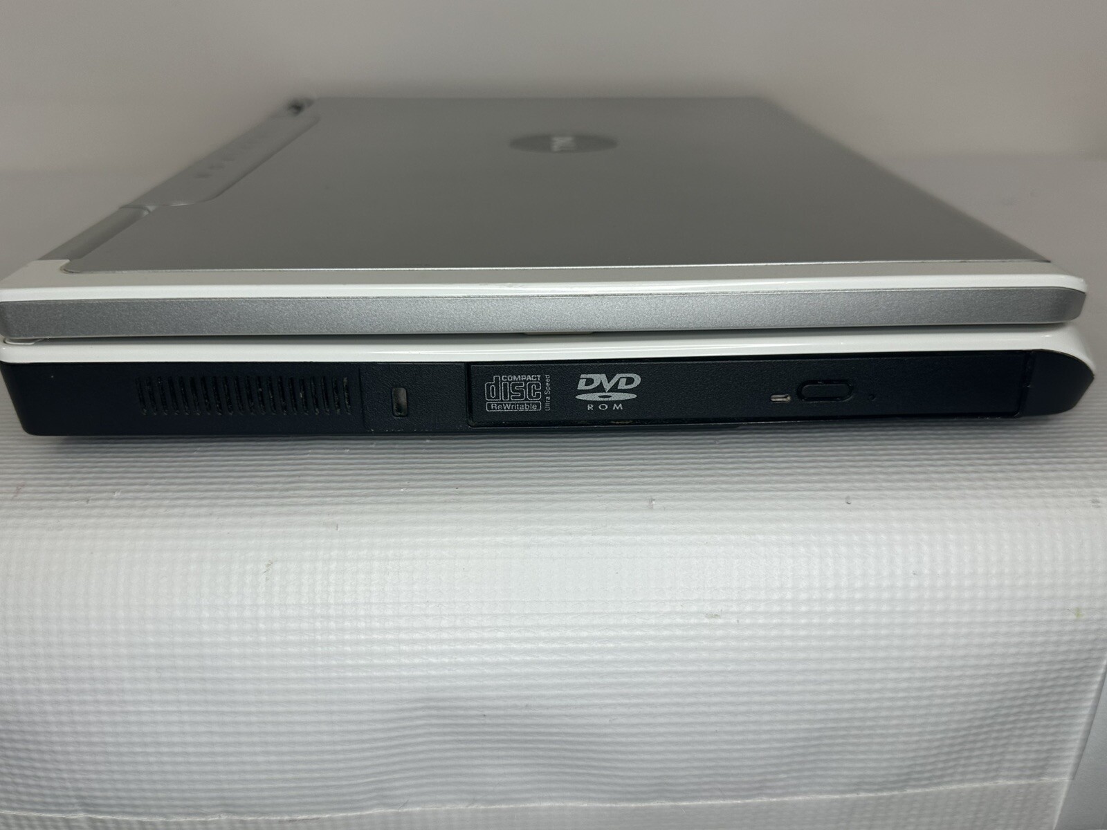 Dell Inspiron Laptop 1501 AMD ATHLON 64×2 2GB RAM 120GB HDD For Parts Repair