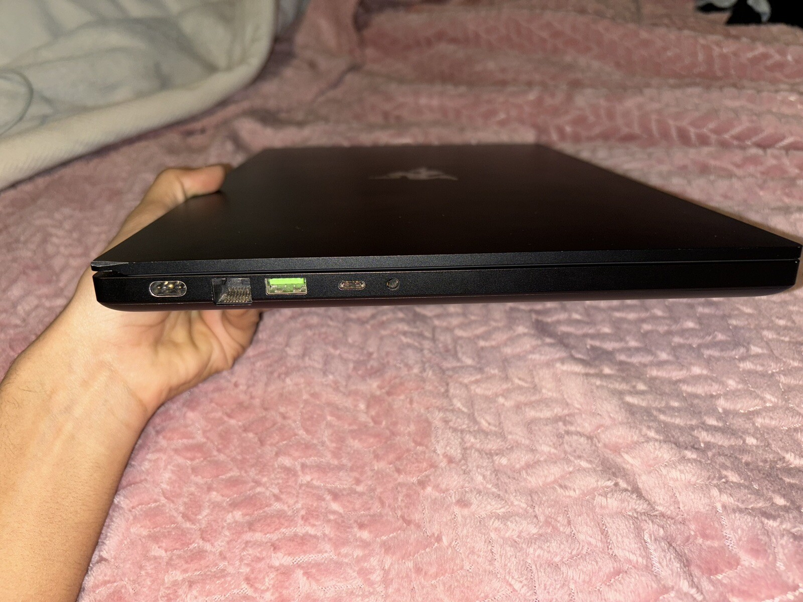 Razer Blade 15.6″ (512GB SSD , Intel Core i7 10th Gen., 5.00GHz, 16GB,…