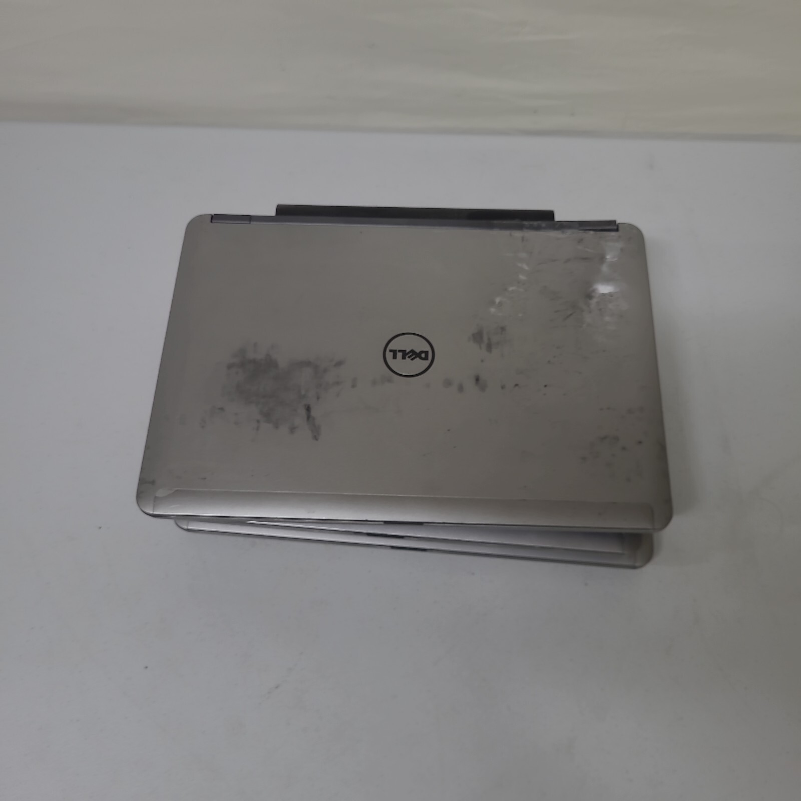 Dell Latitude Laptops E6440 14″ NO OS NO HDD READ AS IS CRACKED SCREENS