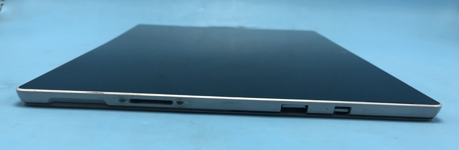 Microsoft Surface Pro 1807 12.3″ Touch i5-7300U 2.60GHz 8GB RAM 256GB SSD Win 11