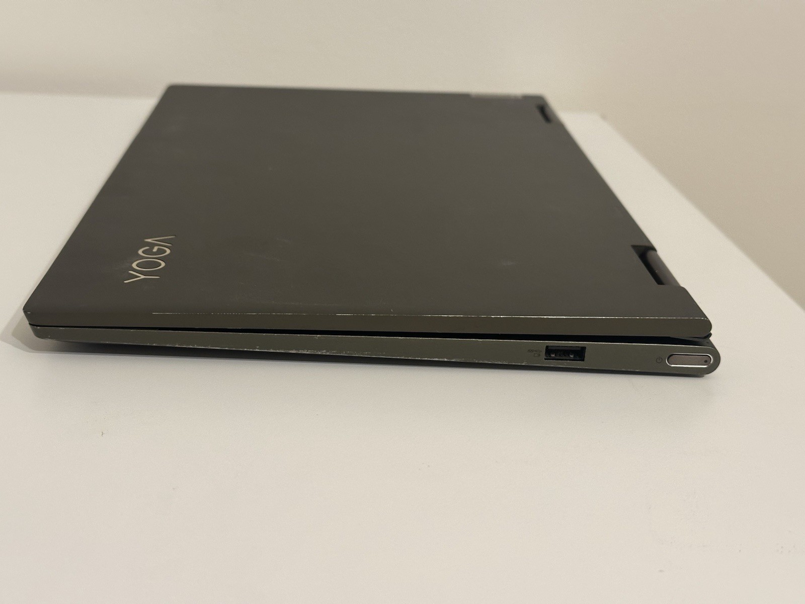Lenovo Yoga 7 14ITL5 i5-1135G7 12GB RAM 512GB SSD 14” Touch – Hinge Issue