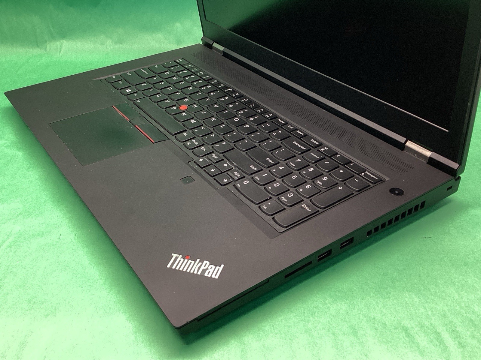 Lenovo ThinkPad P17 Gen 1 – 32GB RAM + i7-10750H – NO SSD – POWERS ON UNTESTED