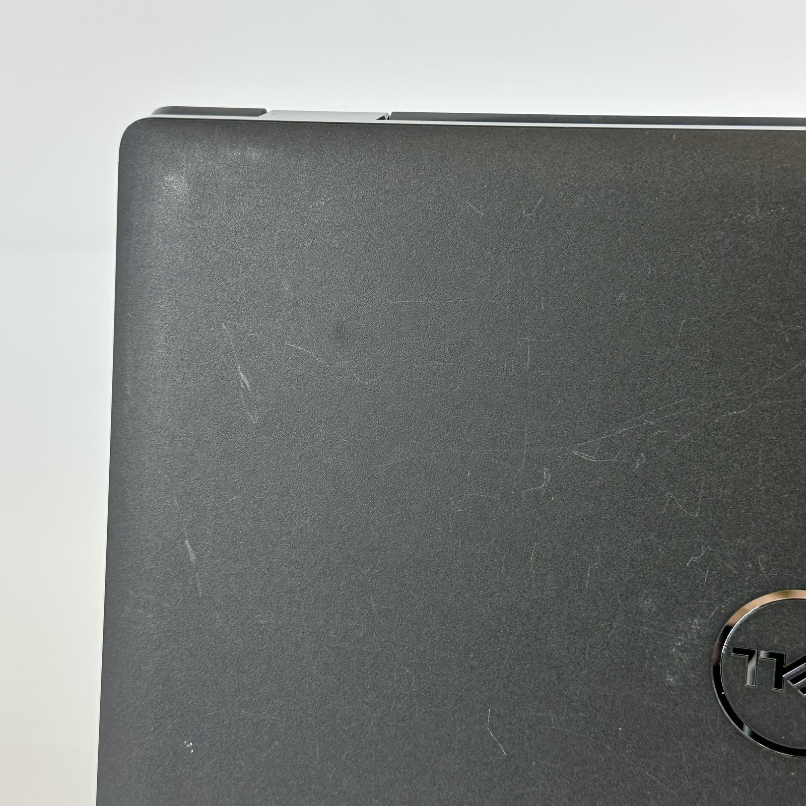 Dell Latitude 3420 14 Black FHD i7-1165G7 2.80GHz 16GB 512GB SSD WHITE SPOTS