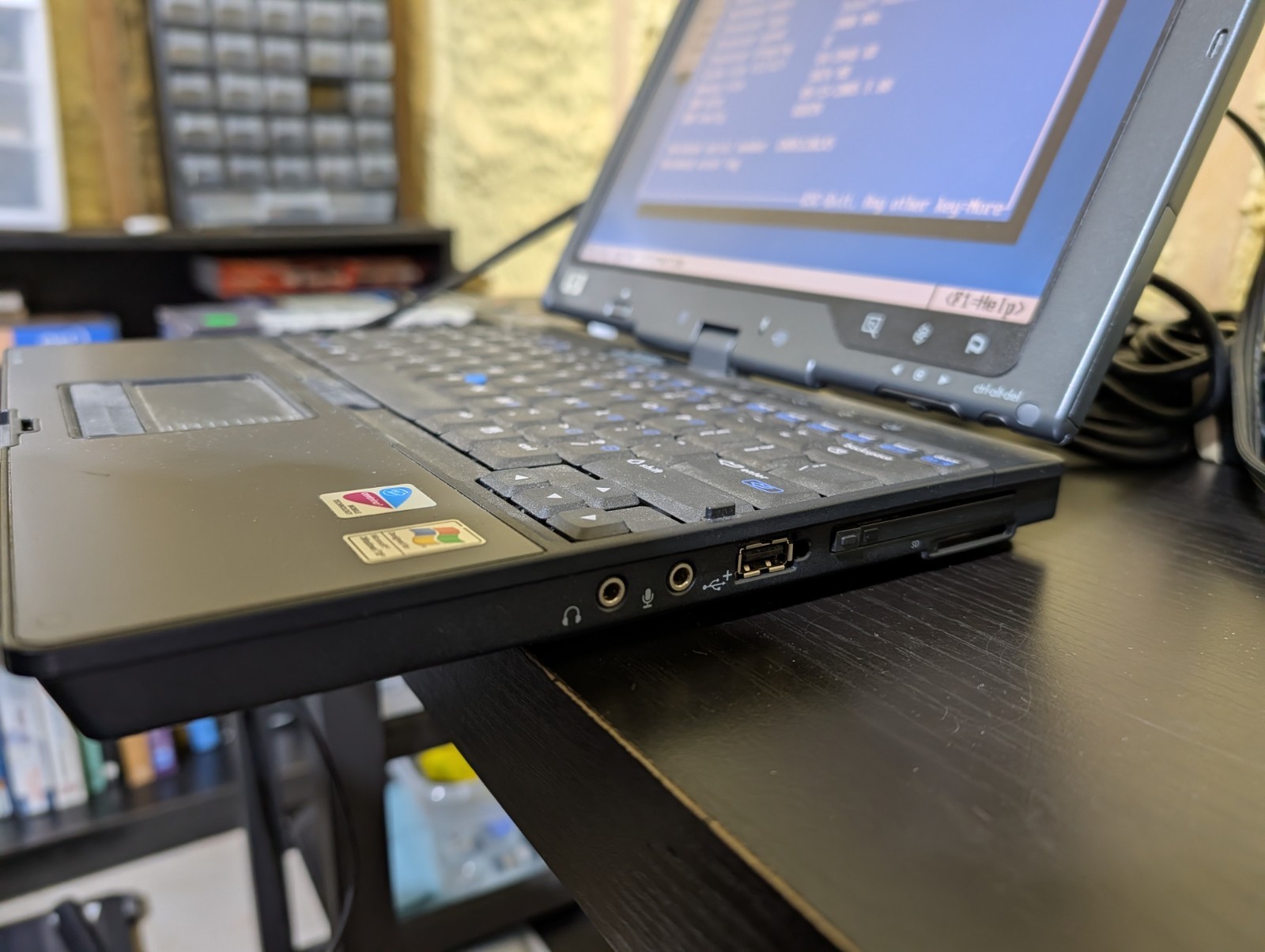 HP Compaq TC4200 Intel Pentium M 2.00Ghz 12.1″ TouchScreen Laptop