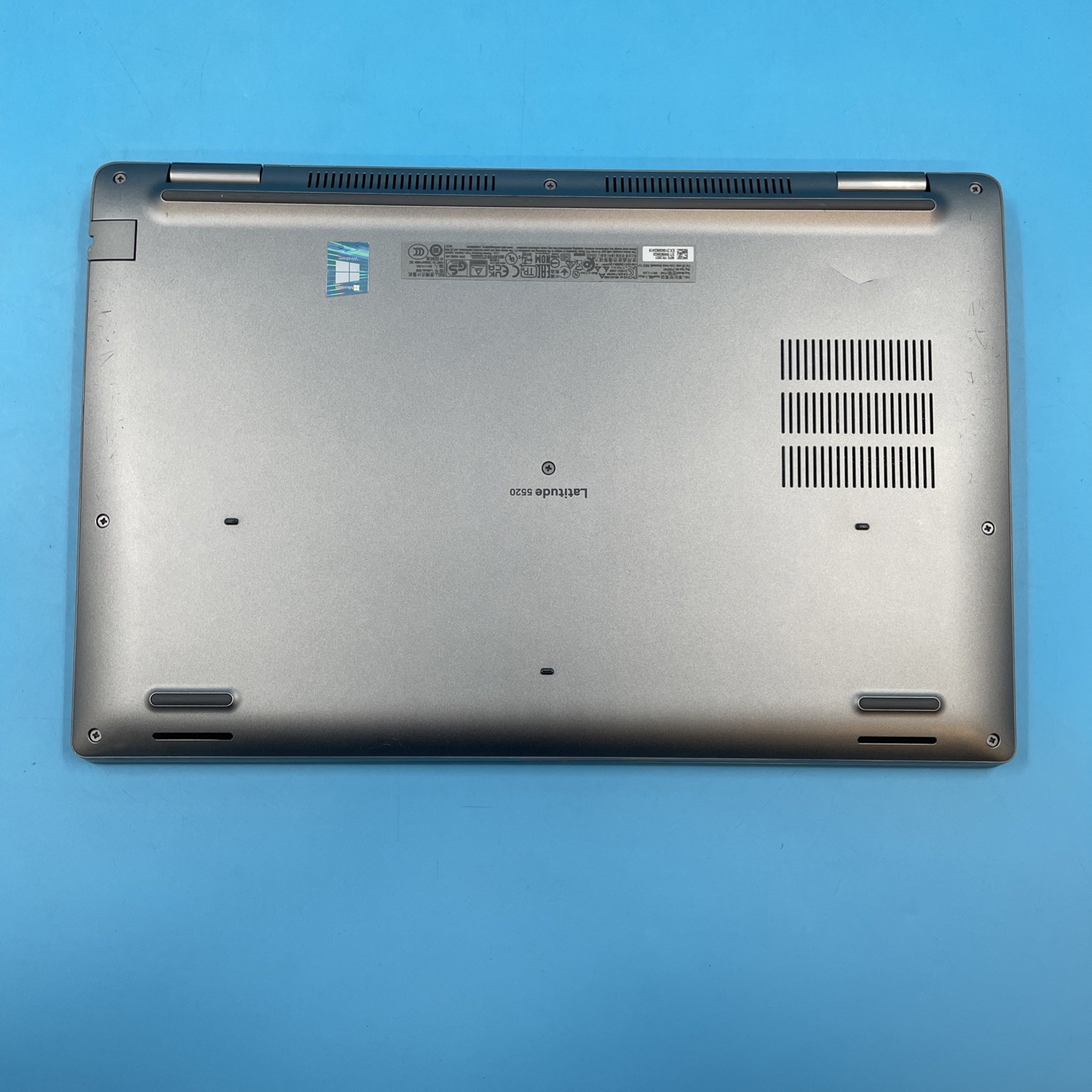 Dell Latitude 5520 | i7-1185G7 | 16GB RAM | NO DRIVE | NO OS | NO BATTERY