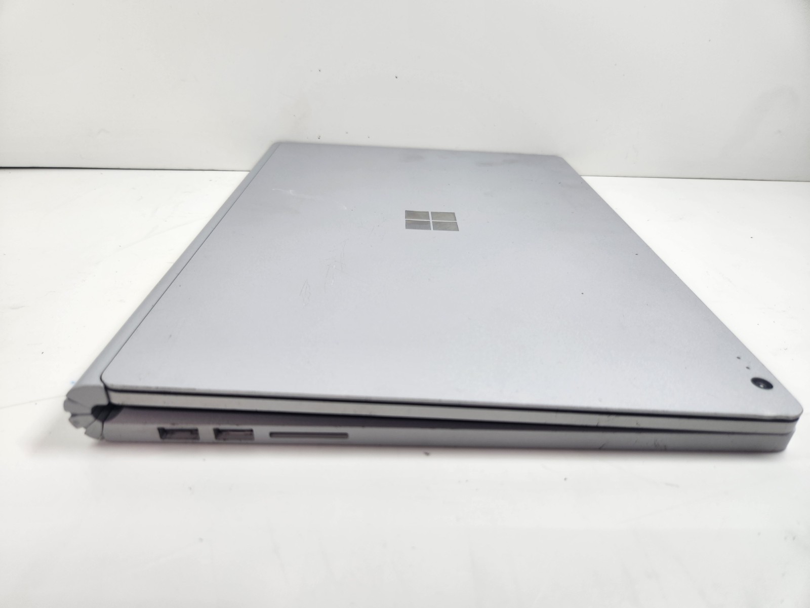 Microsoft Surface Book 2 15″ (16/512GB, i7-8650U, Nvidia GTX 1060 Mobile)