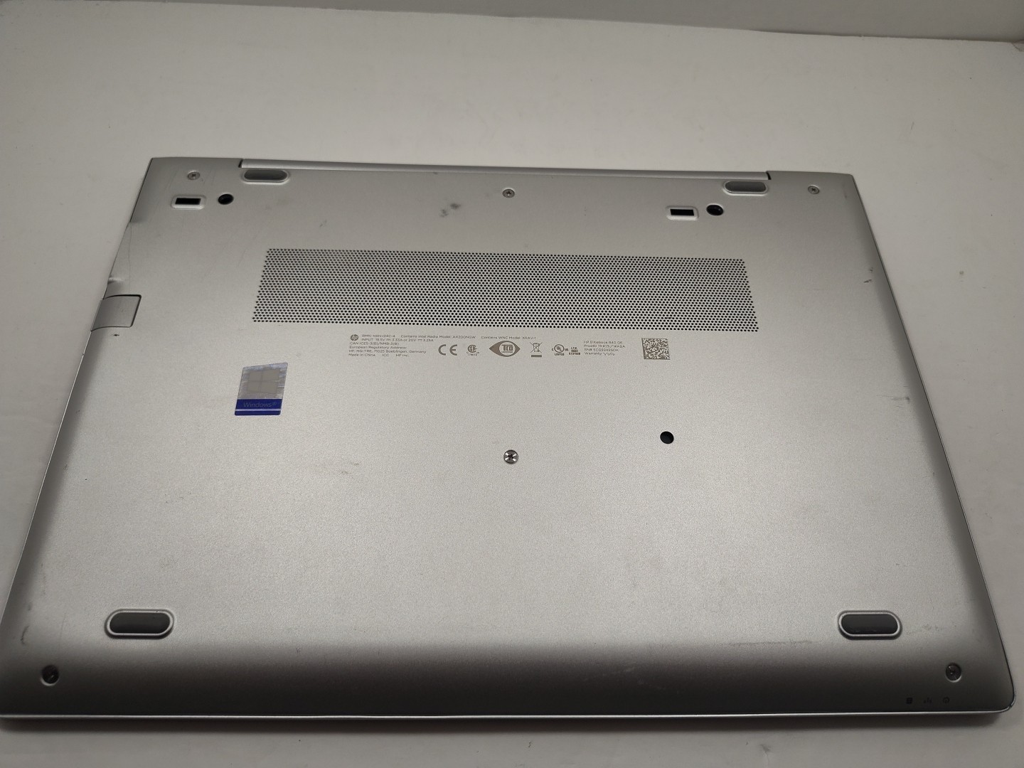 HP ELITEBOOK 840 G6 14″ Intel Core i5-8265U 1.60GHz 8GB RAM 238GB