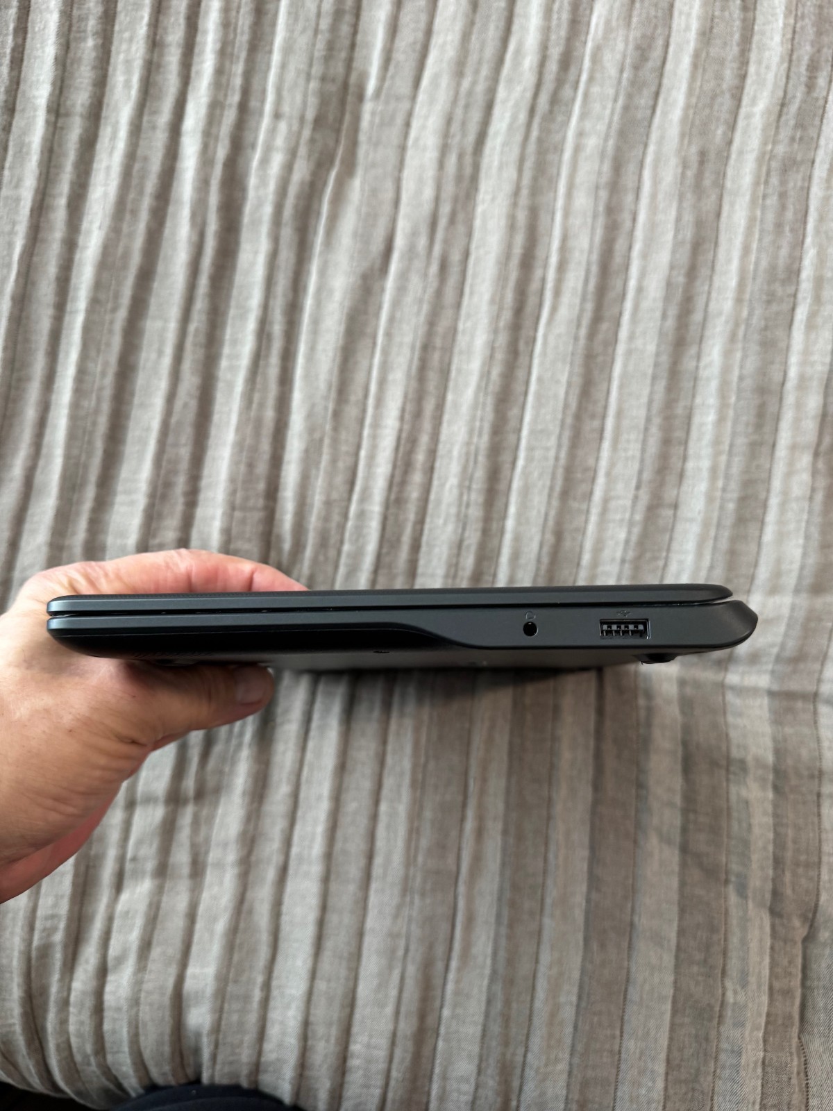 Samsung Chromebook 3 11.6 inch (32GB, Intel Celeron D, 2.48GHz, 4 GB)…