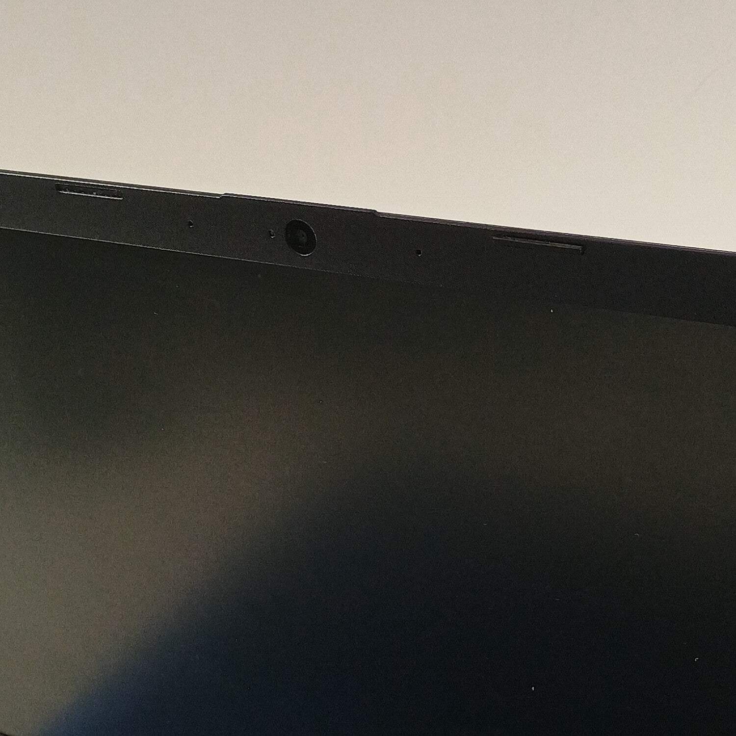 HP Laptop 14-CF2111WM 14″ Celeron N4120 1.1GHz 4GB RAM 64GB SSD