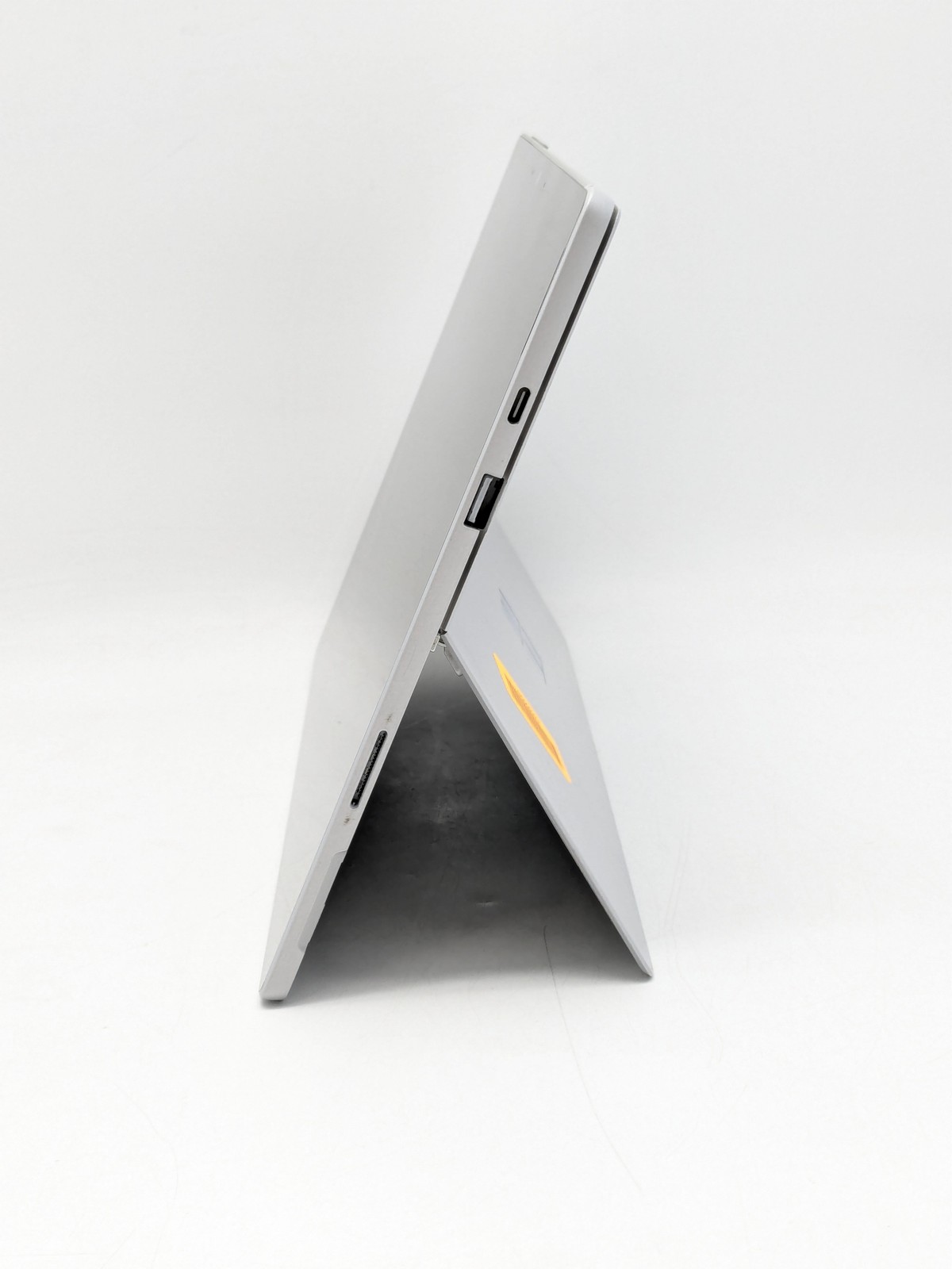 Microsoft Surface Pro 7 12.3″ i5-1035G4 8GB DDR4 128GB SSD Win 11 H (SEE DESC)