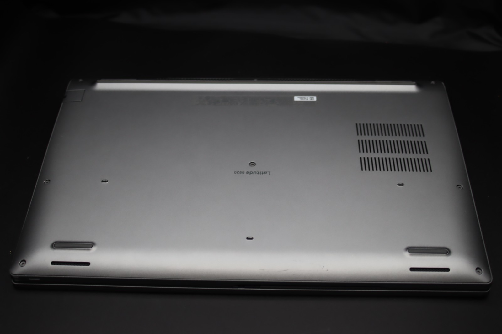 Dell Latitude 5520 256GB SSD i7-1165G7 16GB RAM Iris Xe Graphics Windows 11Pro