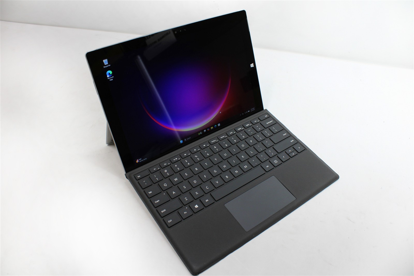 Microsoft Surface Pro 3 12″ Tablet i7-4650U 8GB RAM 512GB SSD Windows 11 Pro