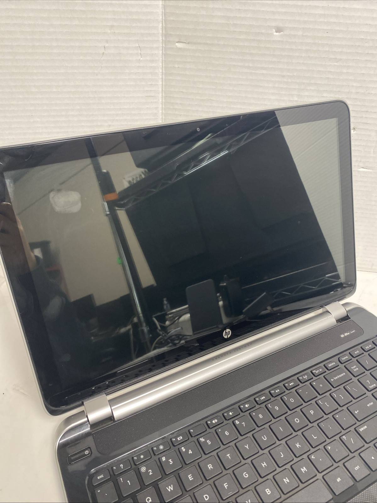 Hewlett Packard HP Pavillion Laptop HP Protect Smart *read*