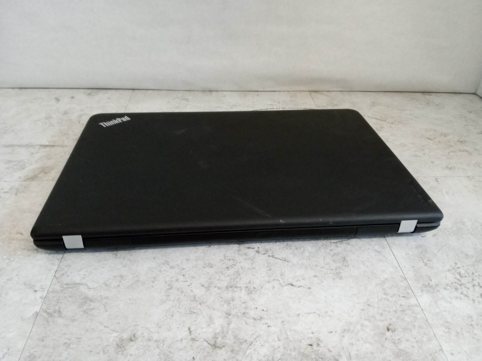 Lenovo Thinkpad E560 15″ Laptop Intel i5-6200U 8GB RAM *PARTS/REPAIR* READ -RR