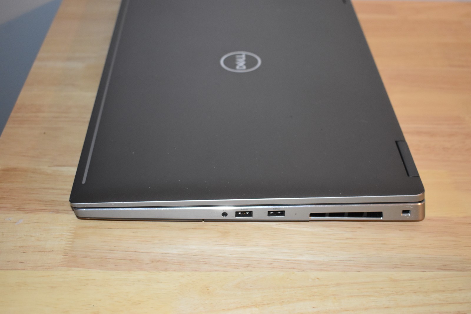 Dell Precision 7740 17.3 FHD Xeon E-2276M 16GB RAM 512GB SSD Quadro RTX 3000