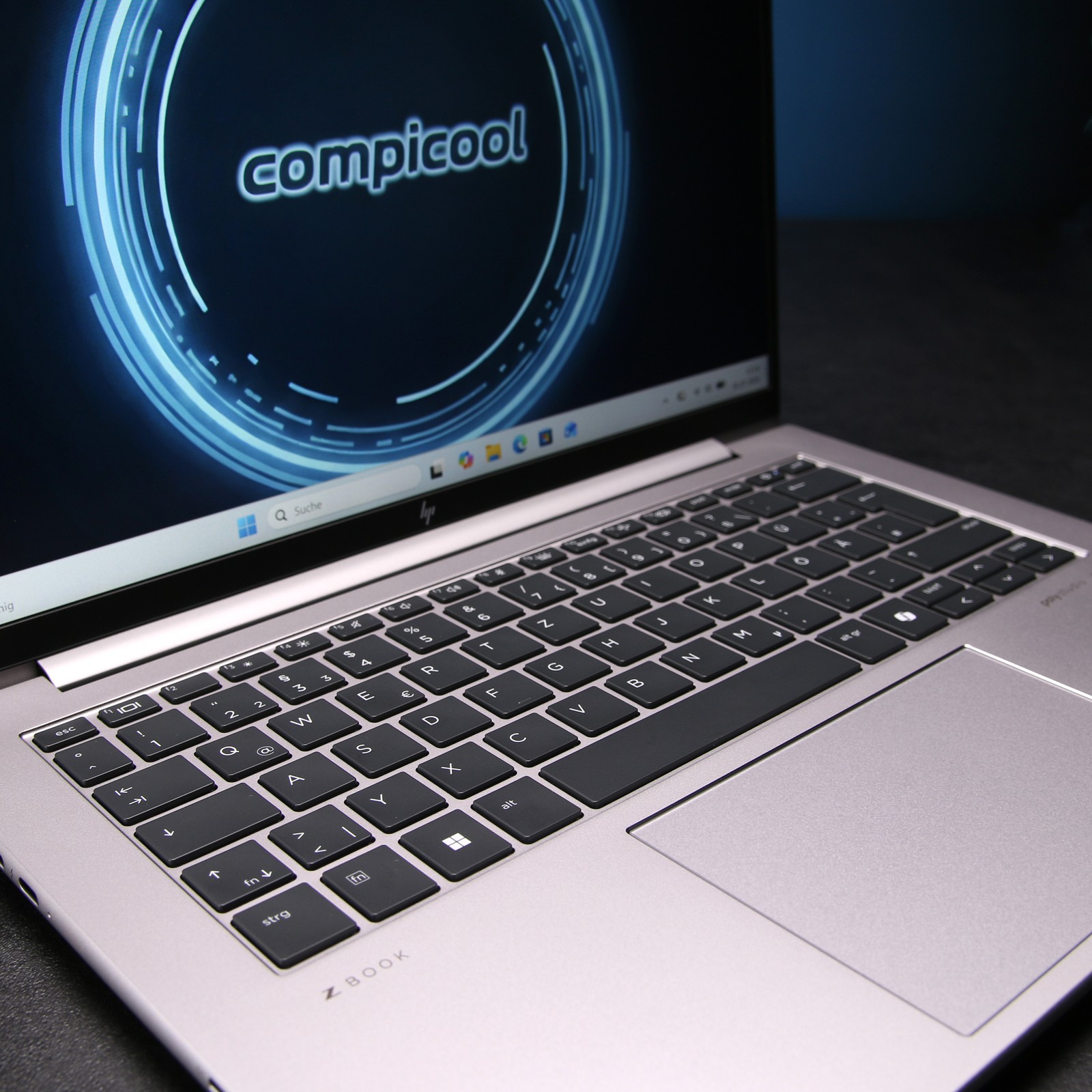 HP ZBook Firefly 14 G11 // Ultra 7 155H, RTX A500, 32GB RAM, 1TB SSD