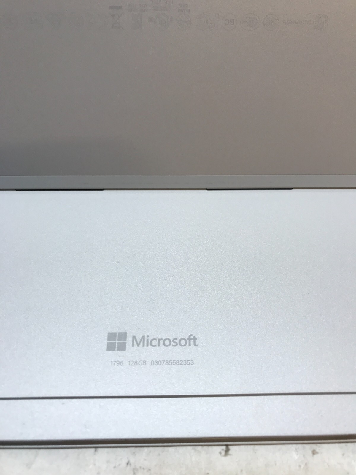 Microsoft Surface Pro 5 1796 i5 4GB RAM 128GB SSD NO OS POWER DEAD For Parts -DW