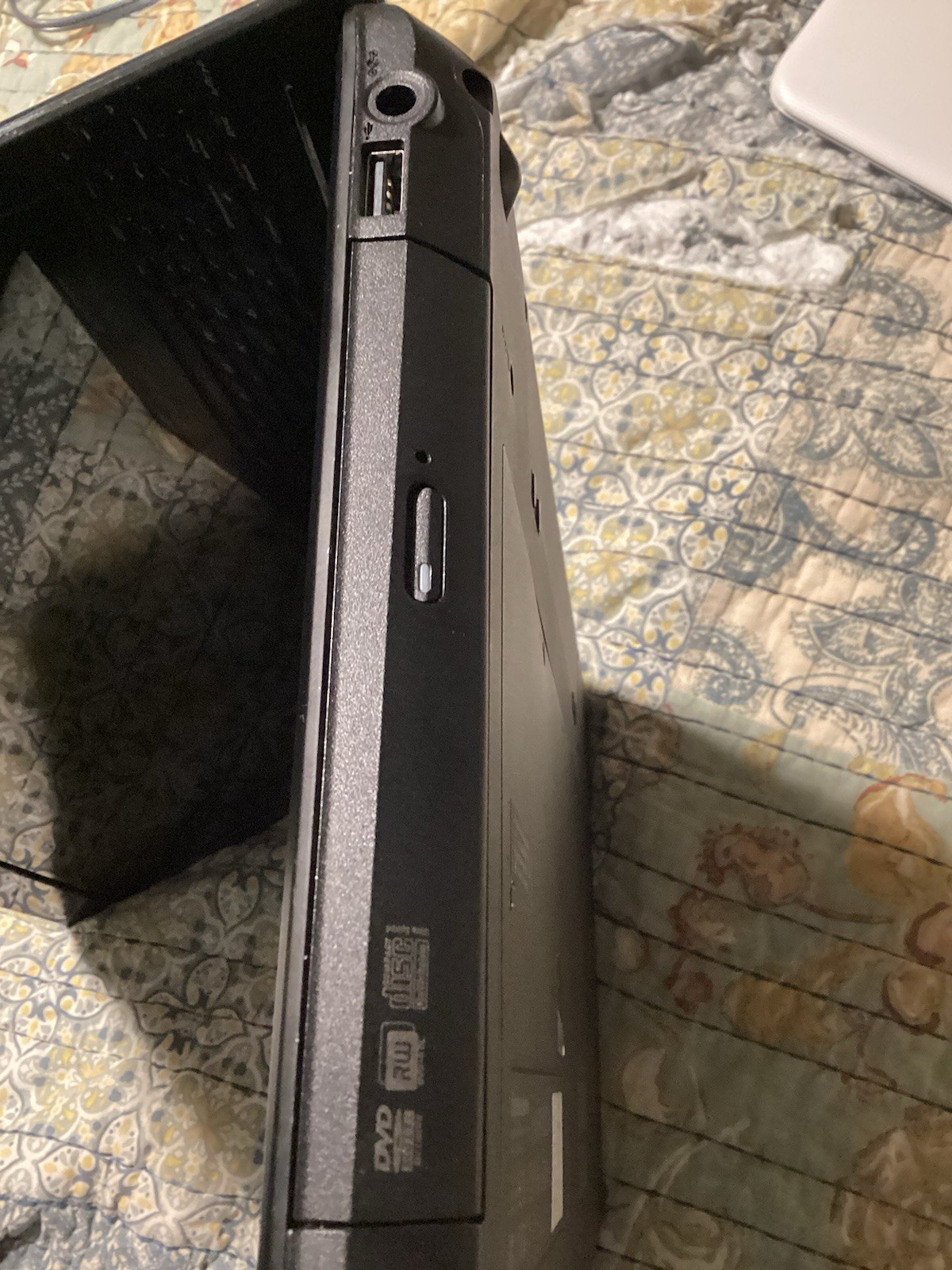 Lenovo G585 G Series 15.6″ AMD E1-1500 1.48GHz 4GB RAM Win10