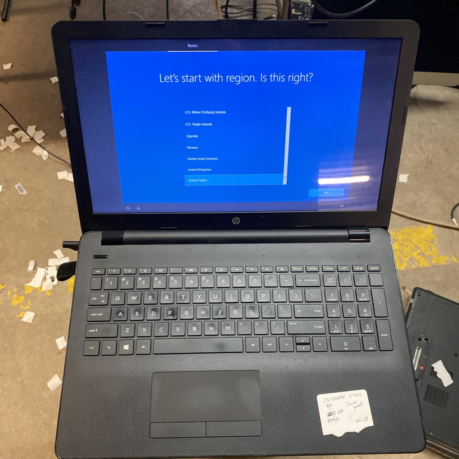 HP 15-bs015dx i5-7200u 2.5GHz, 8GB Ram, 256GB SSD, Windows 10 Touchscreen