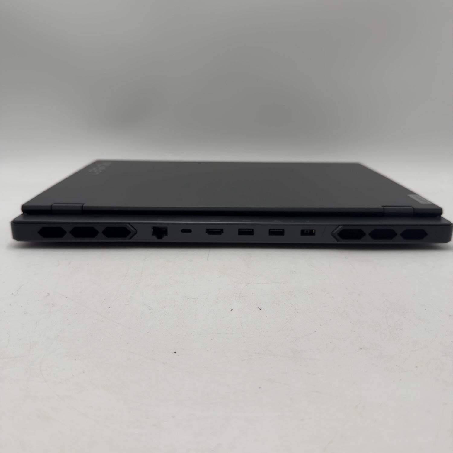 Lenovo Legion Pro 7 16IRX8 16″ i9-13900HX 16GB RAM 1TB SSD GeForce RTX 4070