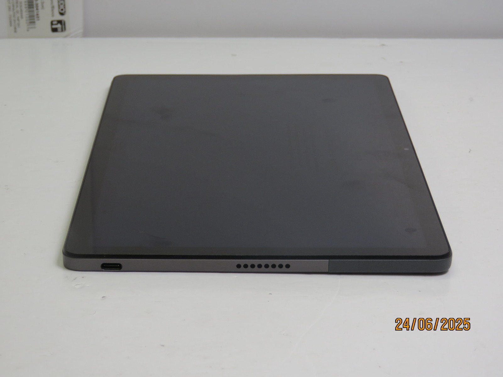 LENOVO CHROMEBOOK DUET 3 MEDIATEK PROCESSOR 4GB RAM 128GB STORAGE [DS23]