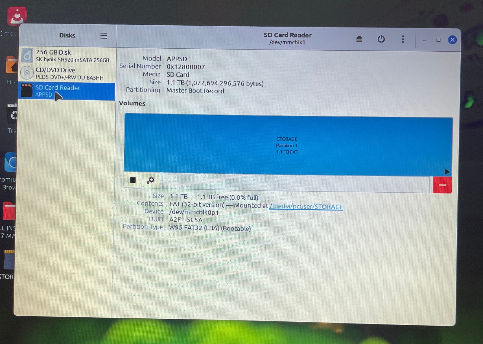 DELL INSPIRON 15-3537 Laptop 15″ *TOUCH* i3 256gb+1tb Linux Mint 22.3-extras-24