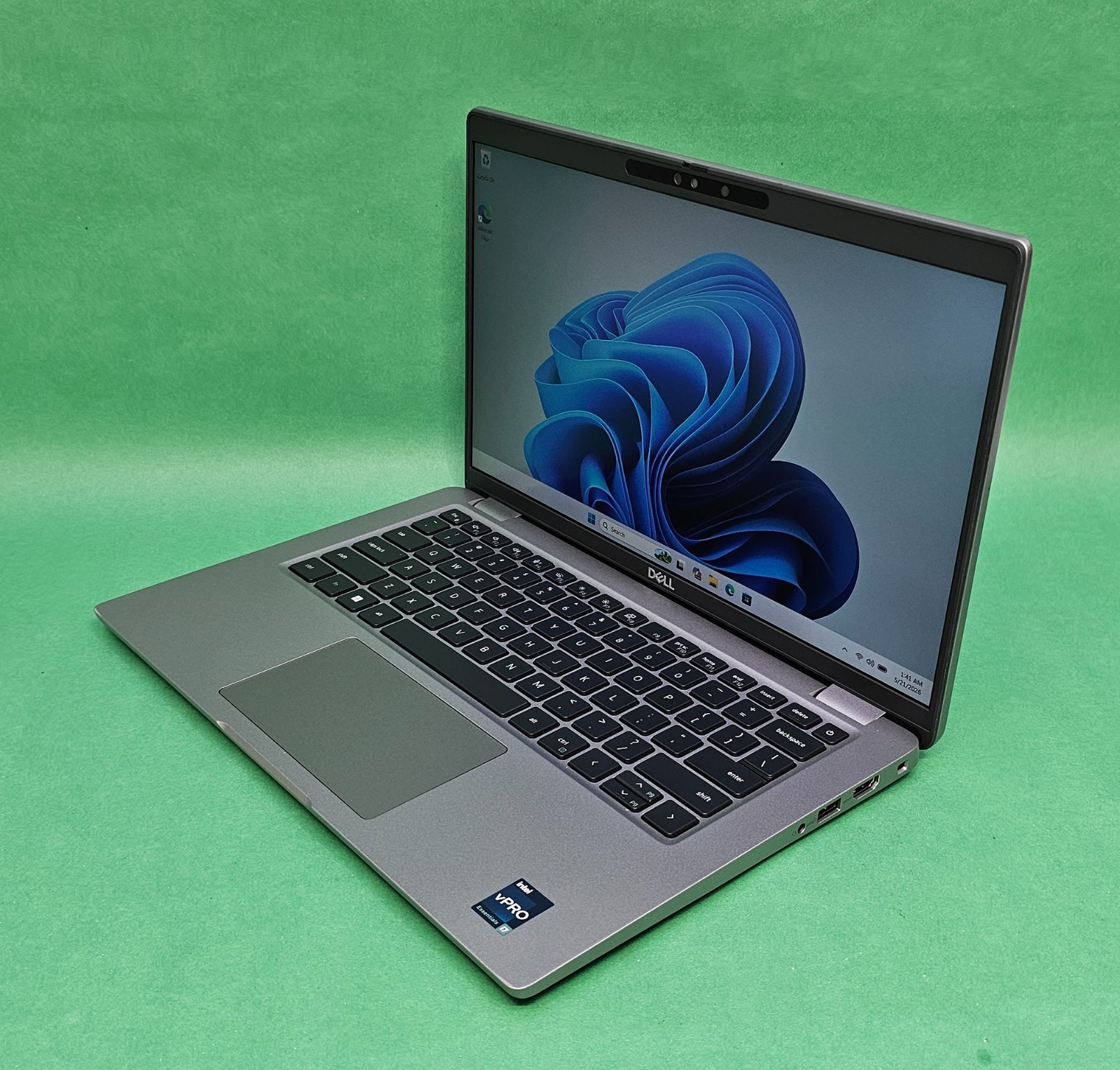 Dell Latitude 5440 14″ FHD Touch Laptop Core i7-1355U 1.70GHz 32GB RAM 512GB SSD
