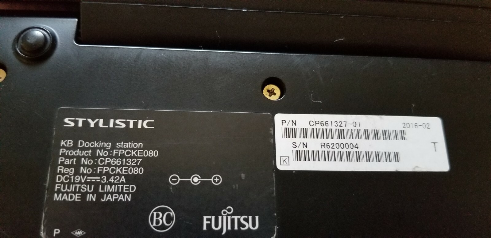 Fujitsu Stylistic Q704 12.5″ Core i5 4200U 8GB 240GB SSD& Docking -Win 10 Pro