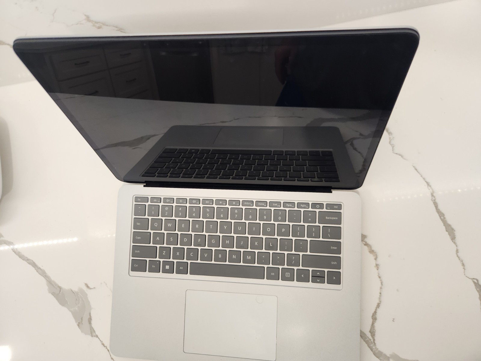 Microsoft Surface Laptop Studio 14.4 2K TOUCH i7-11370H 32GB 1TB RTX 3050 Ti