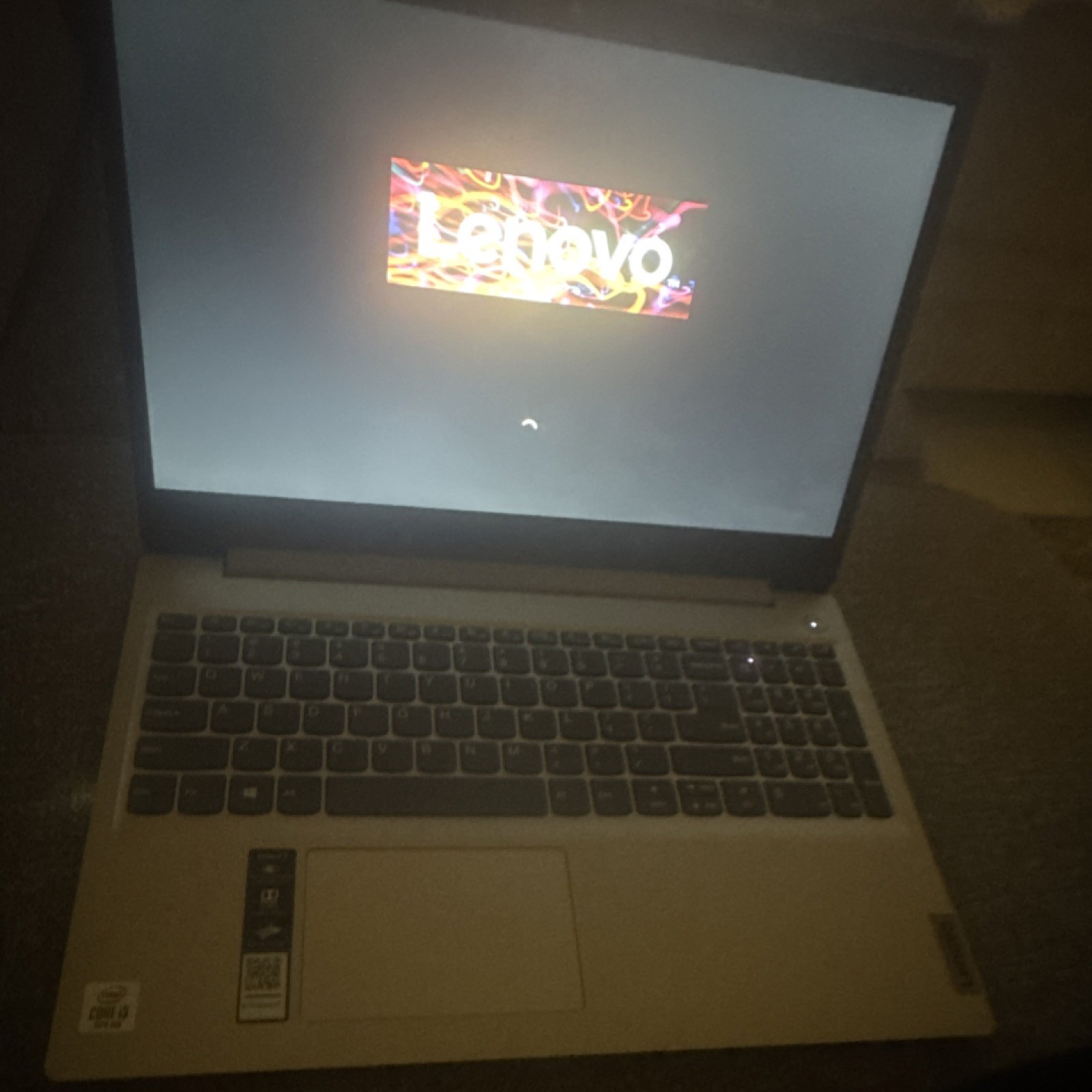 Lenovo IdeaPad 3 15.6″ Laptop Beige Windows 10 HDMI USB Webcam Casual Computing