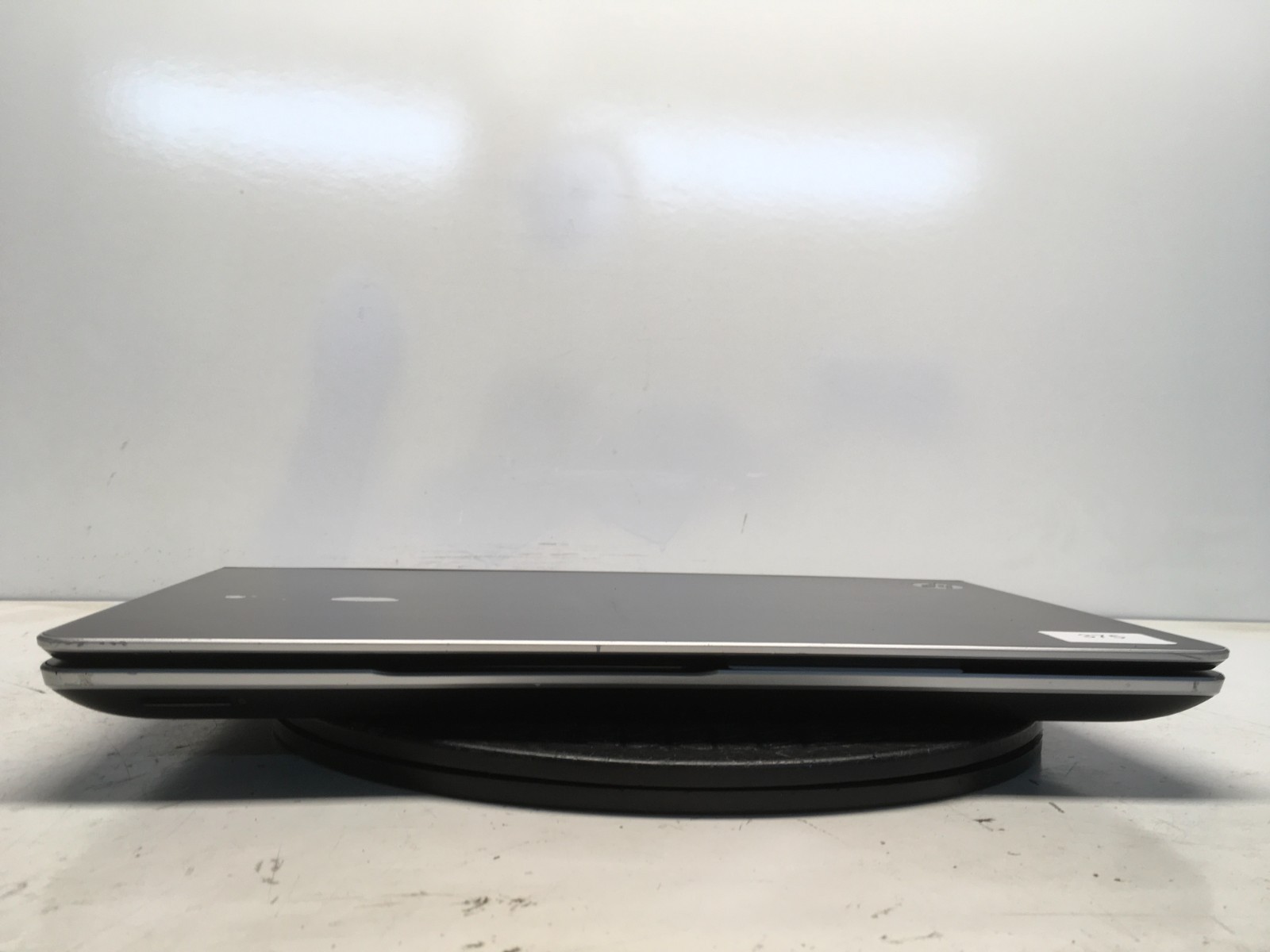 HP Pavilion DV6Z-7000 AMD A6-4400M 2700MHz 6 GB NO HDD