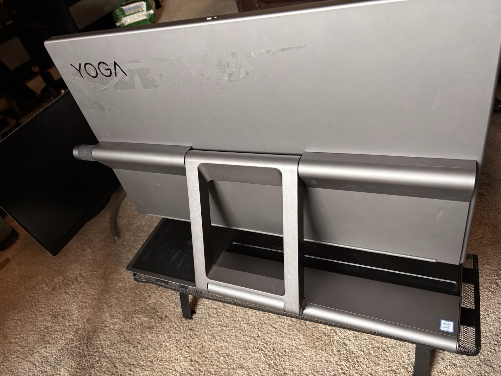 Lenovo Yoga A940 27″ i7-9700 3.0GHz 16GB 256GB SSD/1TB HDD RX 560X – Excellent