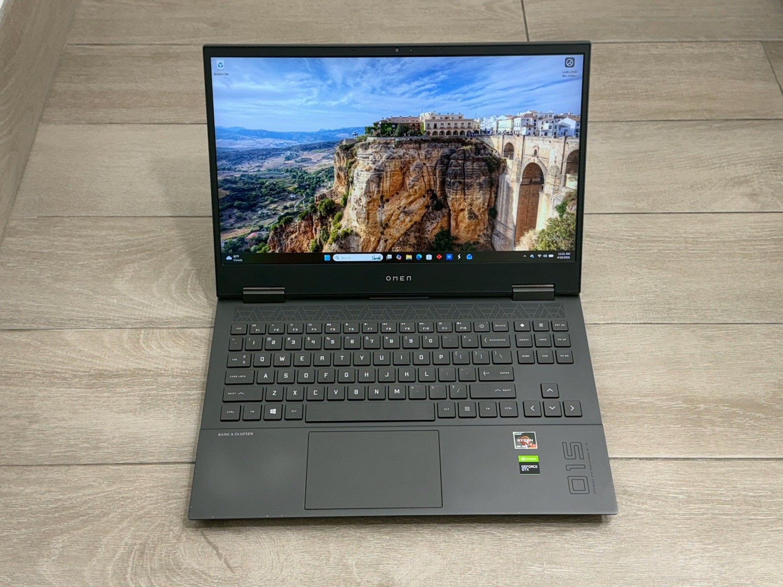 HP OMEN 15-en0023dx 15.5″ AMD Ryzen 7-4800H GeForce GTX 1660 512GB SSD 8GB RAM