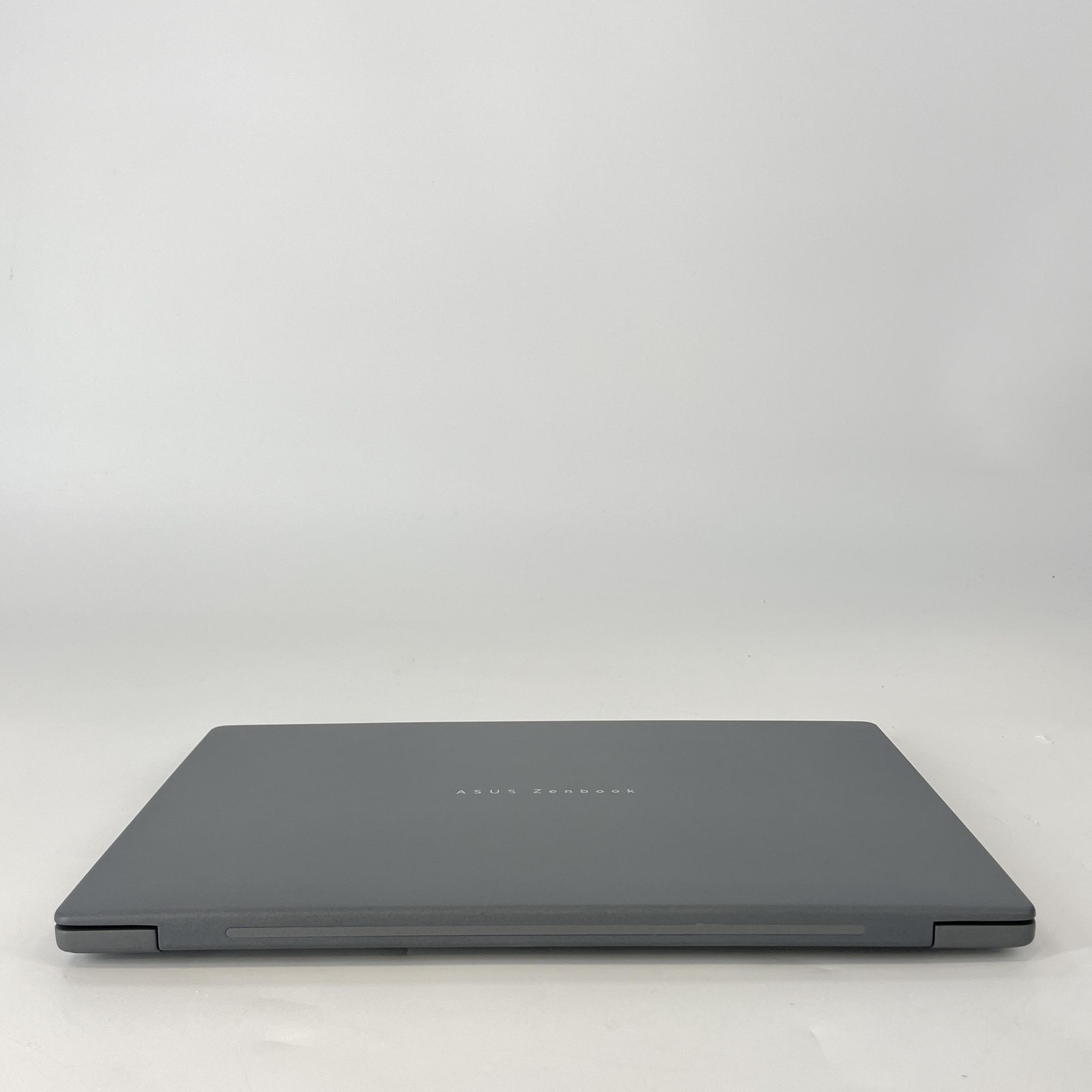 Asus Zenbook A 14 FHD+ 2.9GHz Snapdragon X 32GB 1TB SSD Very Good