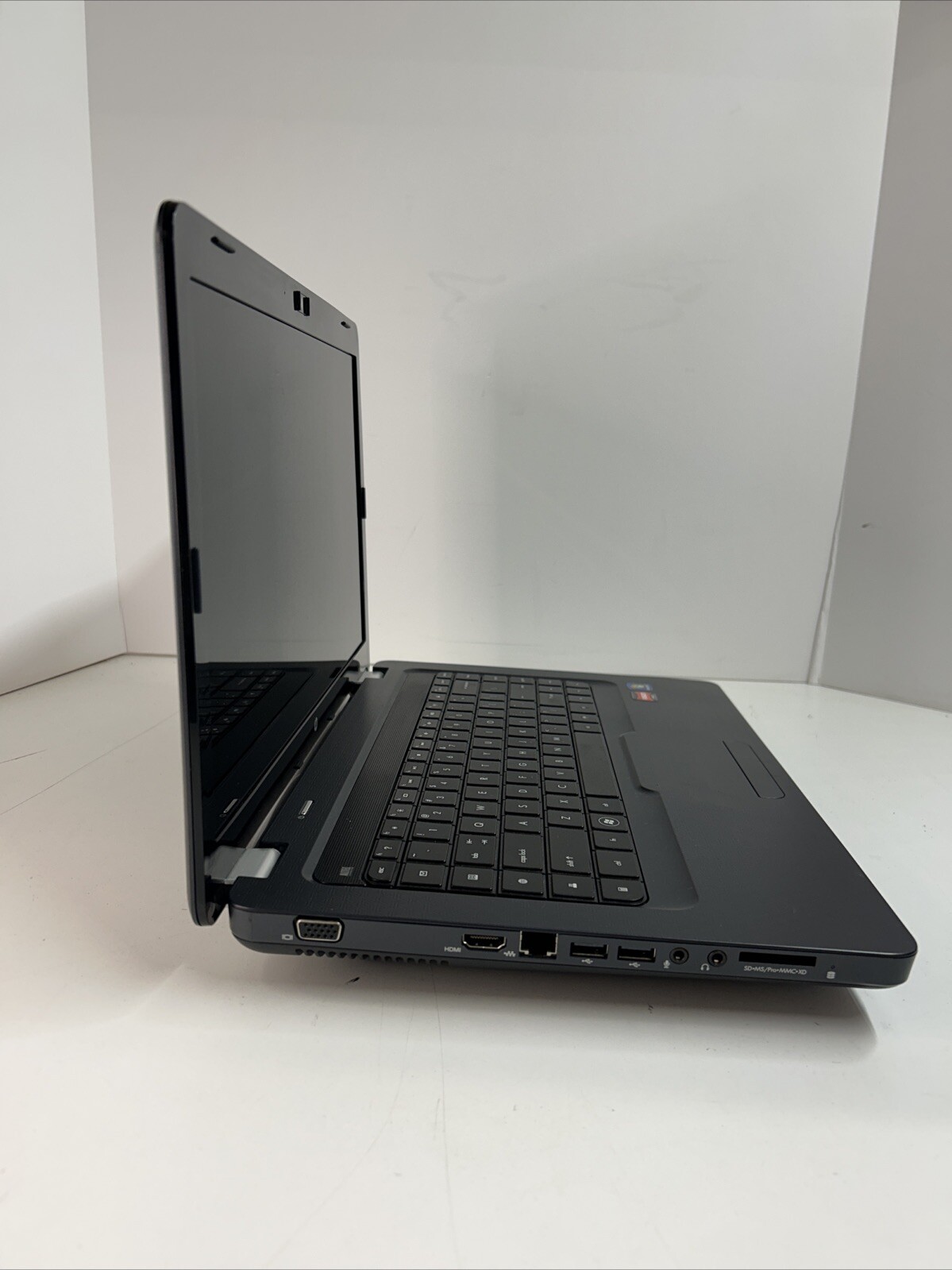HP G62 AMD Athlon P320 @2.1GHz 4GB RAM 320GB HDD Windows 10 Pro