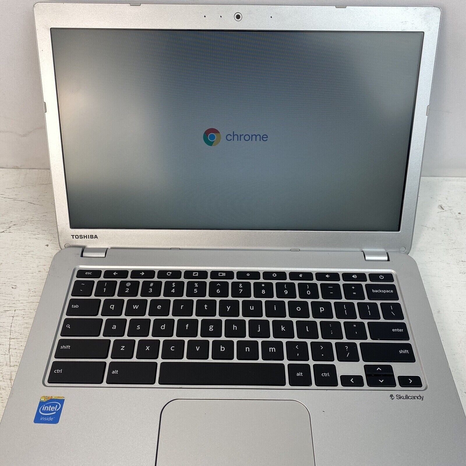 Toshiba Chromebook 2 CB30-B3122 13.3in Intel 4GB 16GB SSD Chrome OS with Charger