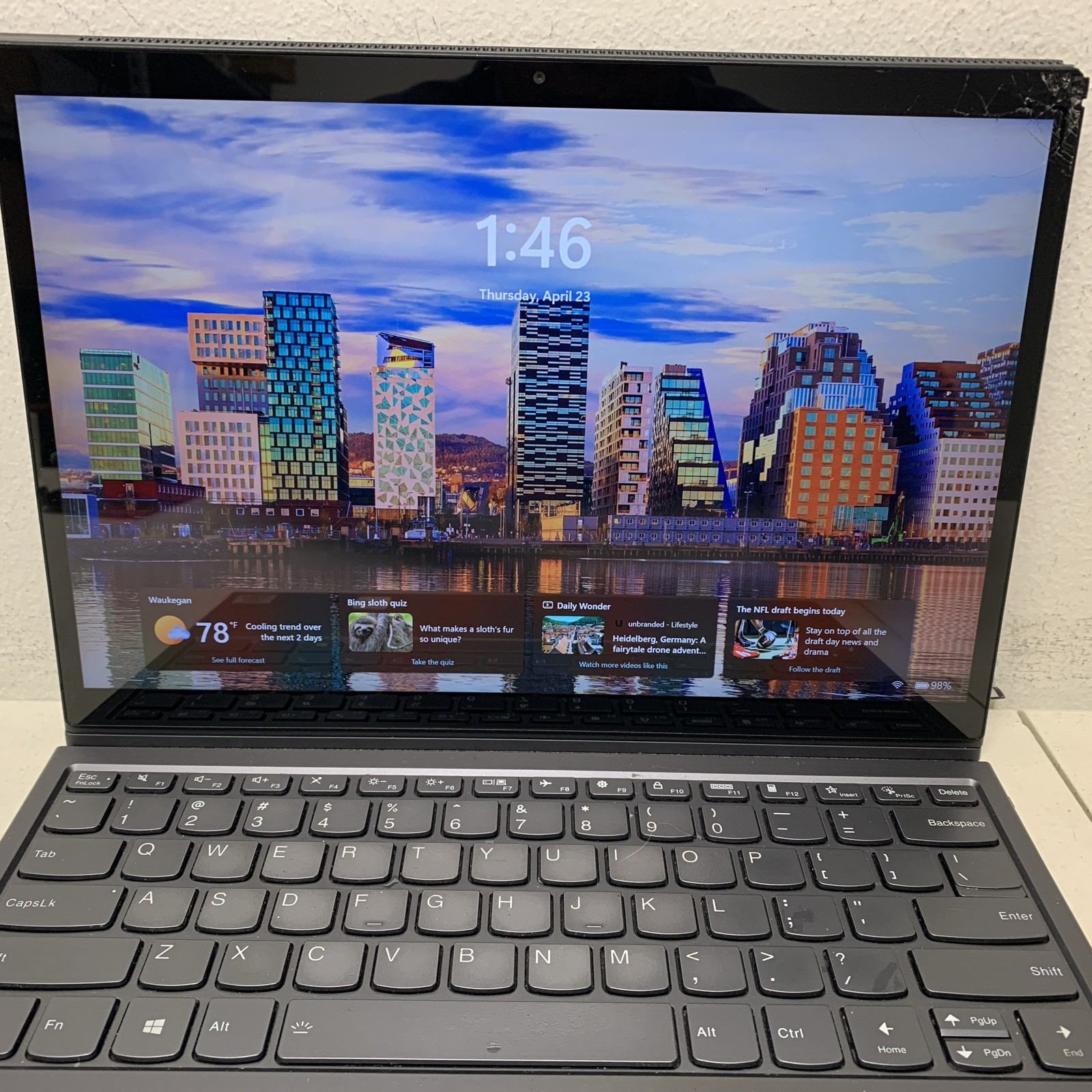 Lenovo Yoga Duet 7 13″ Core i7-10510U 1.80GHz 16GB Ram 512GB Ssd Read Desecrip