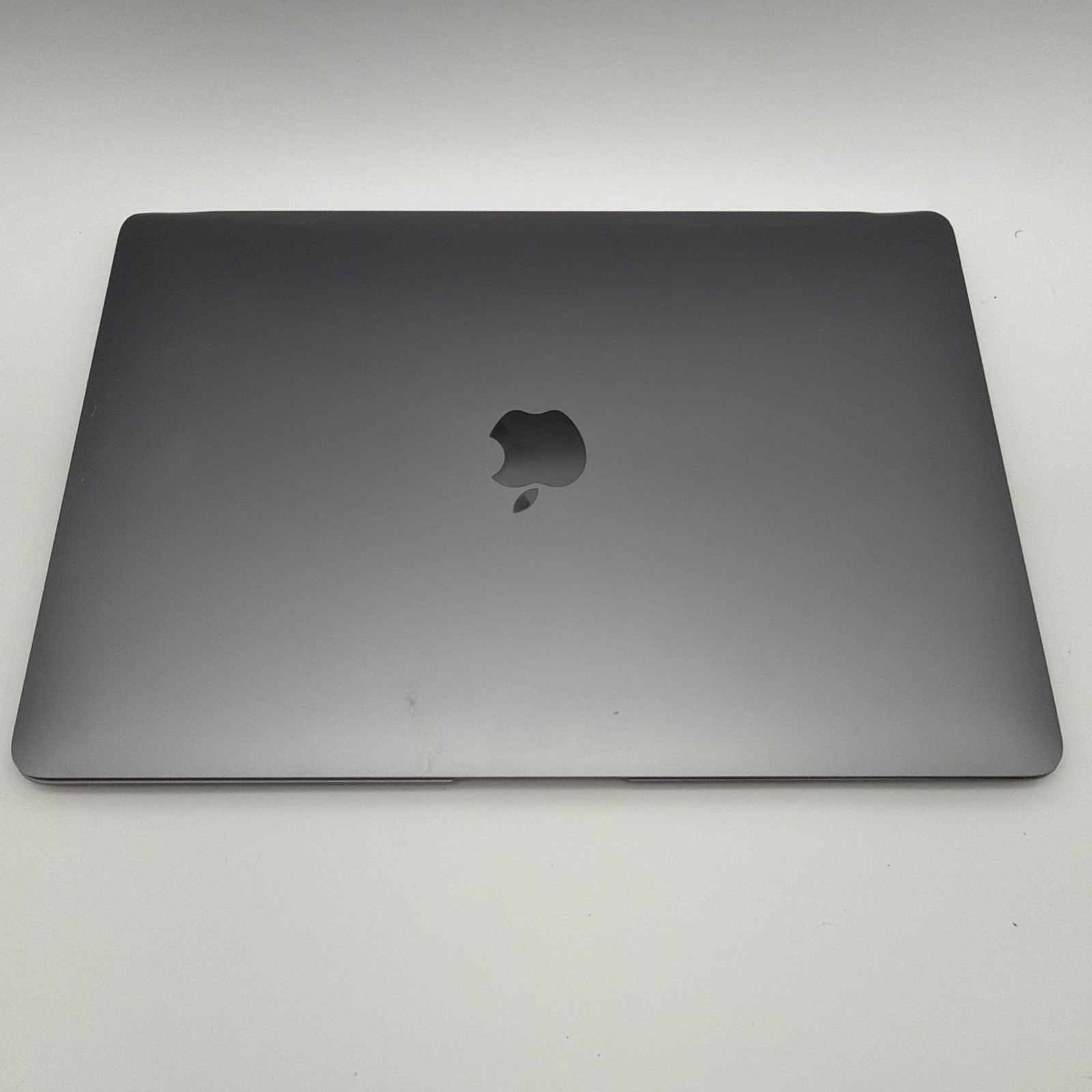 APPLE 2020 MacBook Air 13 A2179 MWTJ2LL/A i3-1000NG4 1.1GHz 8GB RAM 256GB (L64)