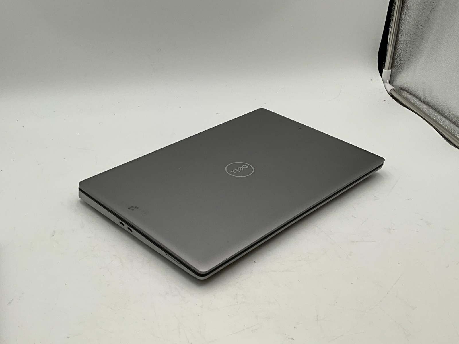 DELL Precision 7560 i7-11850H 2.50 32GB 1tb T1200 15.6″ WIN11 laptop C5F57M3