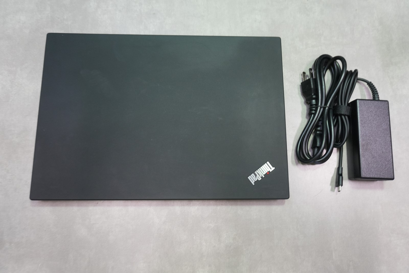 Lenovo ThinkPad T14 Gen 2i i5-1135G7 24GB 256GB Wi-Fi 6E 14in Win11 Pro READ