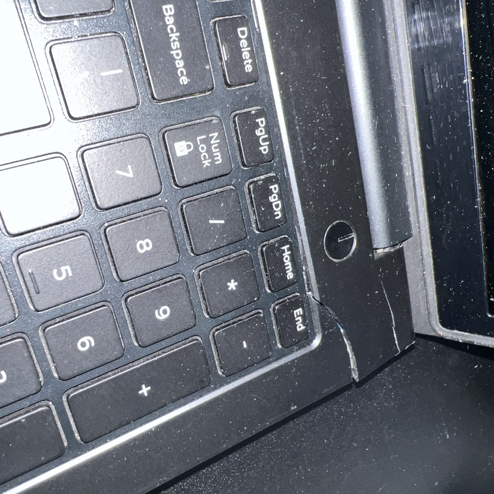 Dell P39F Intel I5 No HDD No HDD Cable Case Broken Parts Only