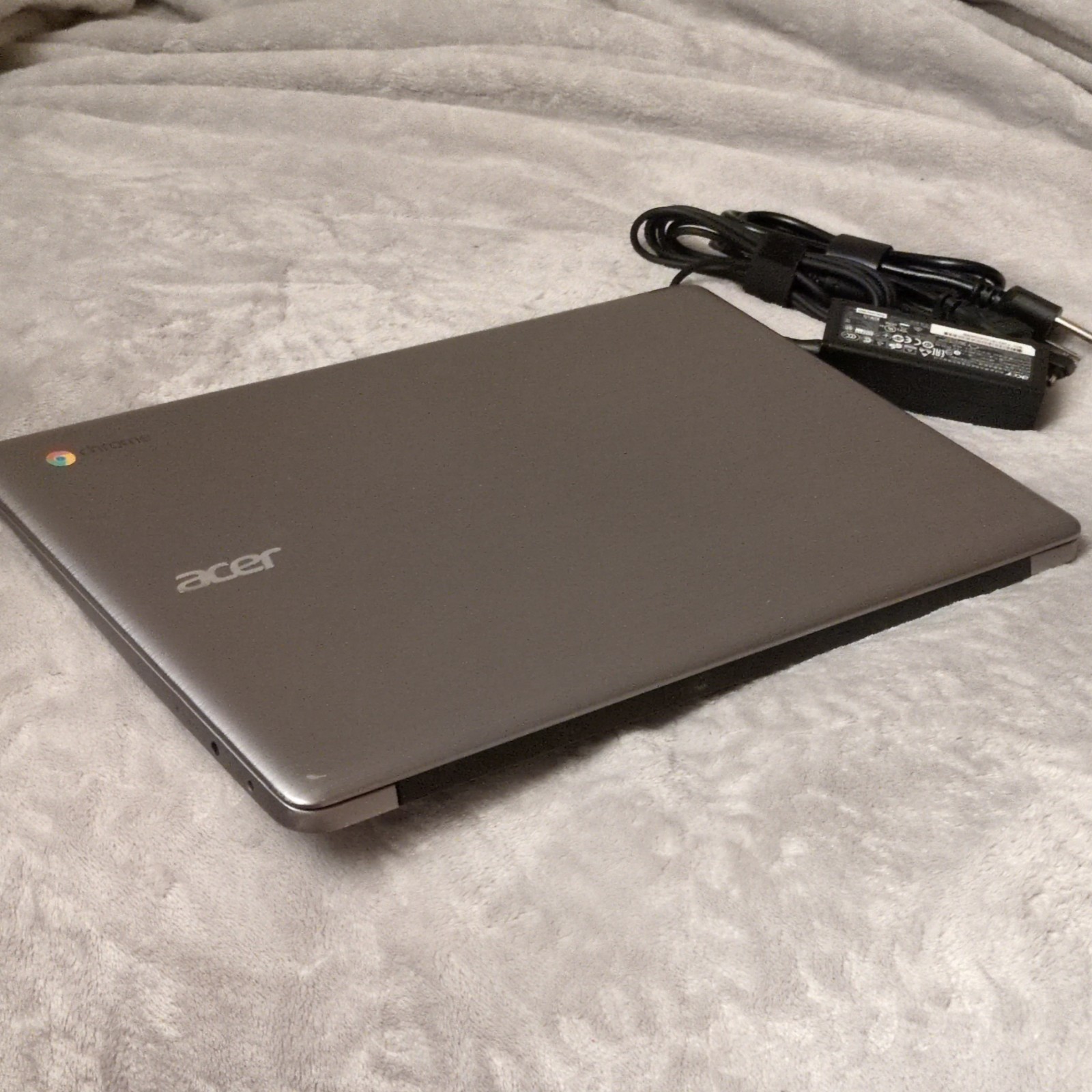 Acer Chromebook 14 CB3-431 4GB 16GB eMMC w/ Charger (LINUX, READ DESCRIPTION)