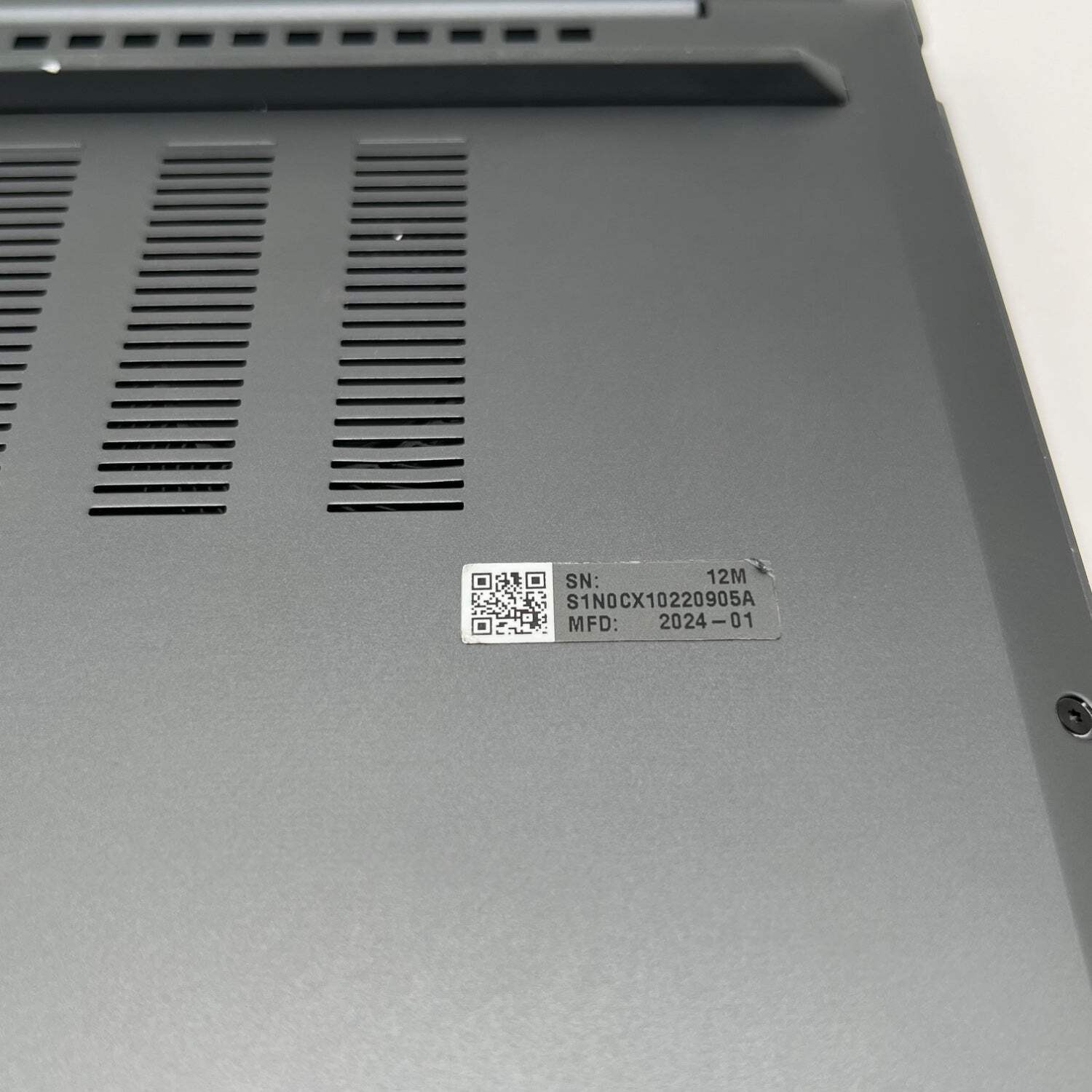 Broken Asus Zenbook 14 Q415M 14″ Core Ultra 5 125H 3.6GHz 8GB RAM 512GB SSD READ