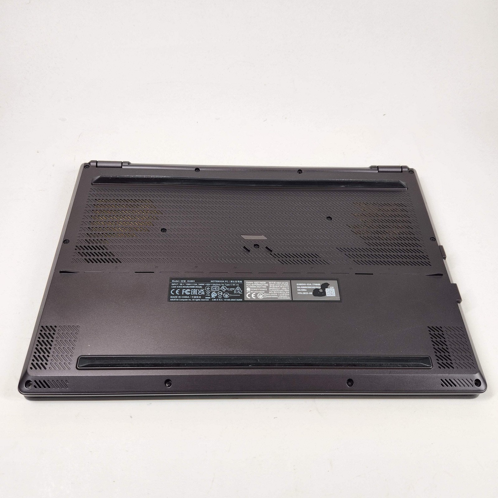 Asus ROG Zephyrus G16 GU603 16″ i7-13620H 2.4GHz 16GB RAM 512GB SSD 4060 READ