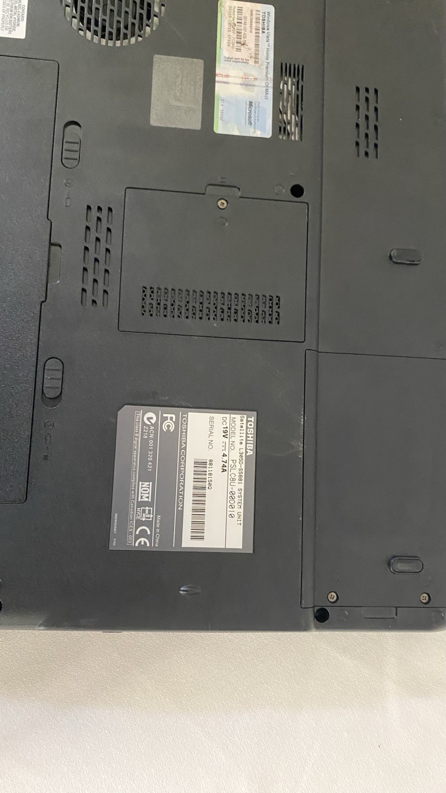Toshiba Satellite L305D-S5934 AMD Turion X2 RM-70 2GHz 1 GB NO CHARGER. Works!