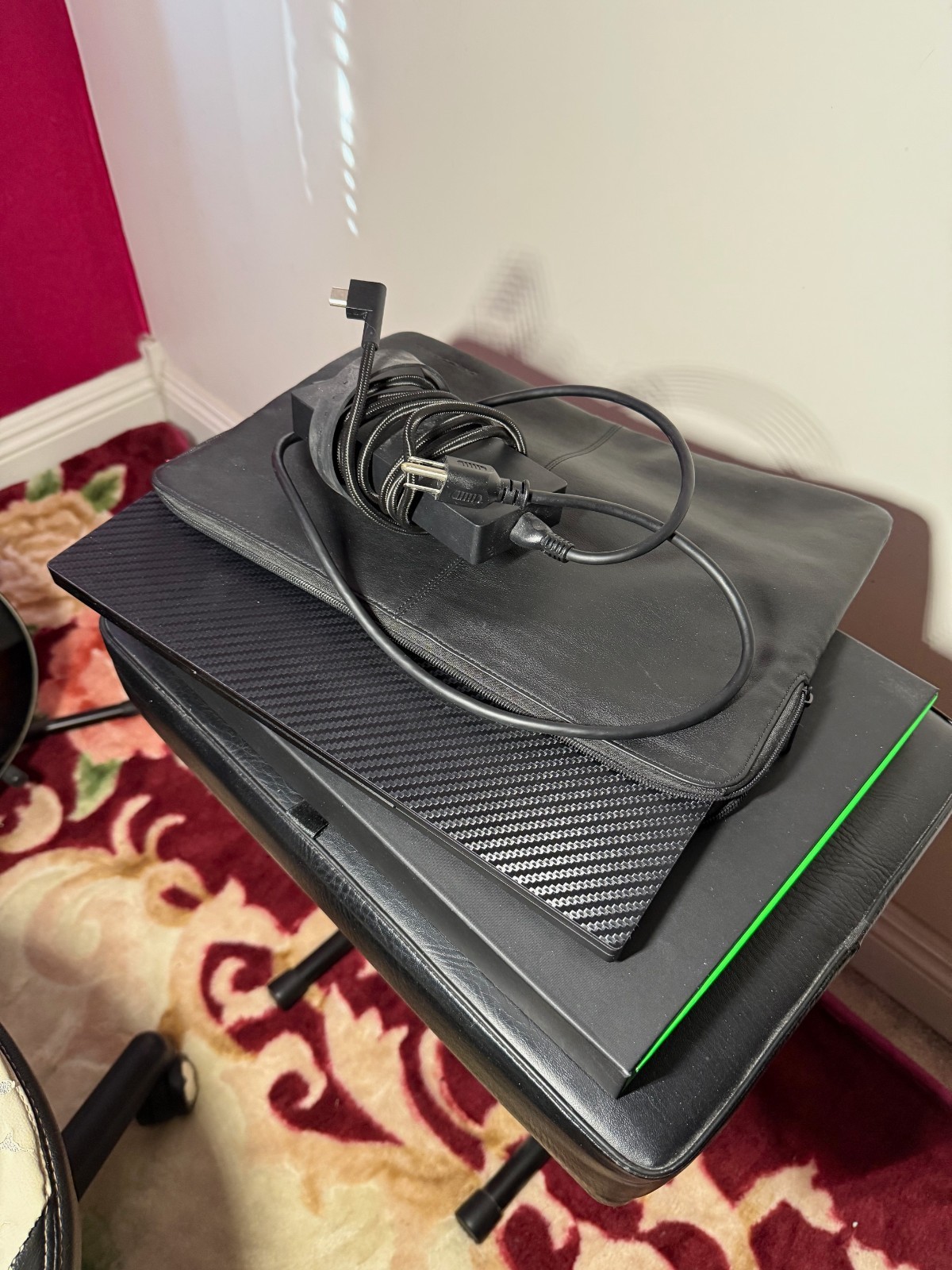 Razer Blade 15, 2018 – Carbon Fiber – With Original Box and Decoded Sleeve