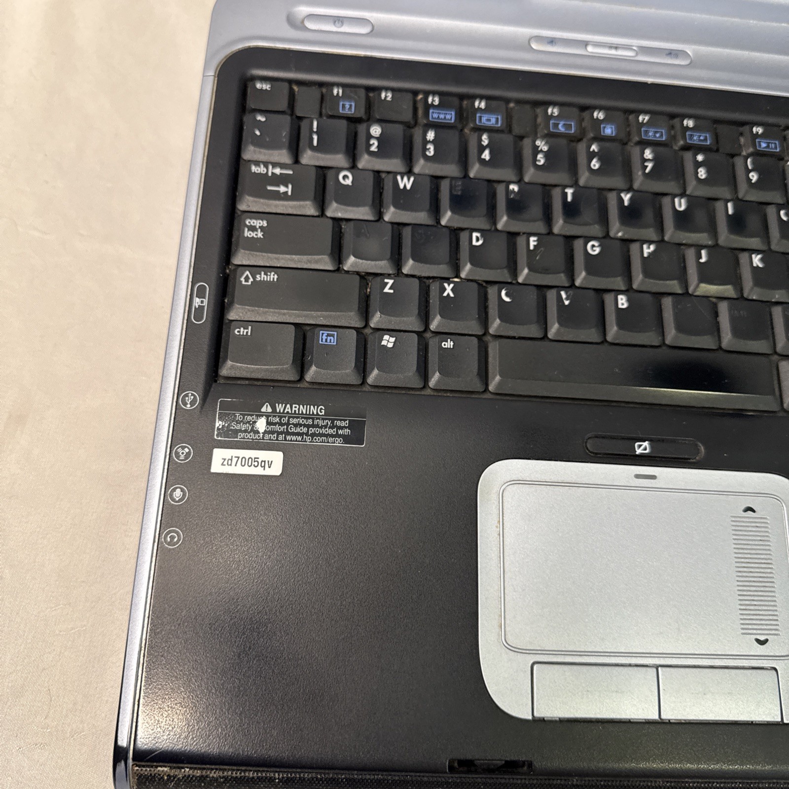 HP Pavilion Intel Pentium 4 w/ 512mb Ram & 160GB HD Windows XP Gaming Laptop