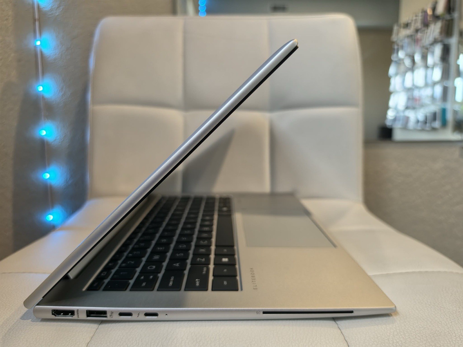 HP EliteBook 845 G11 AMD Ryzen 5 PRO 8540U w/ Radeon 740M Graphics (3.20GHz)