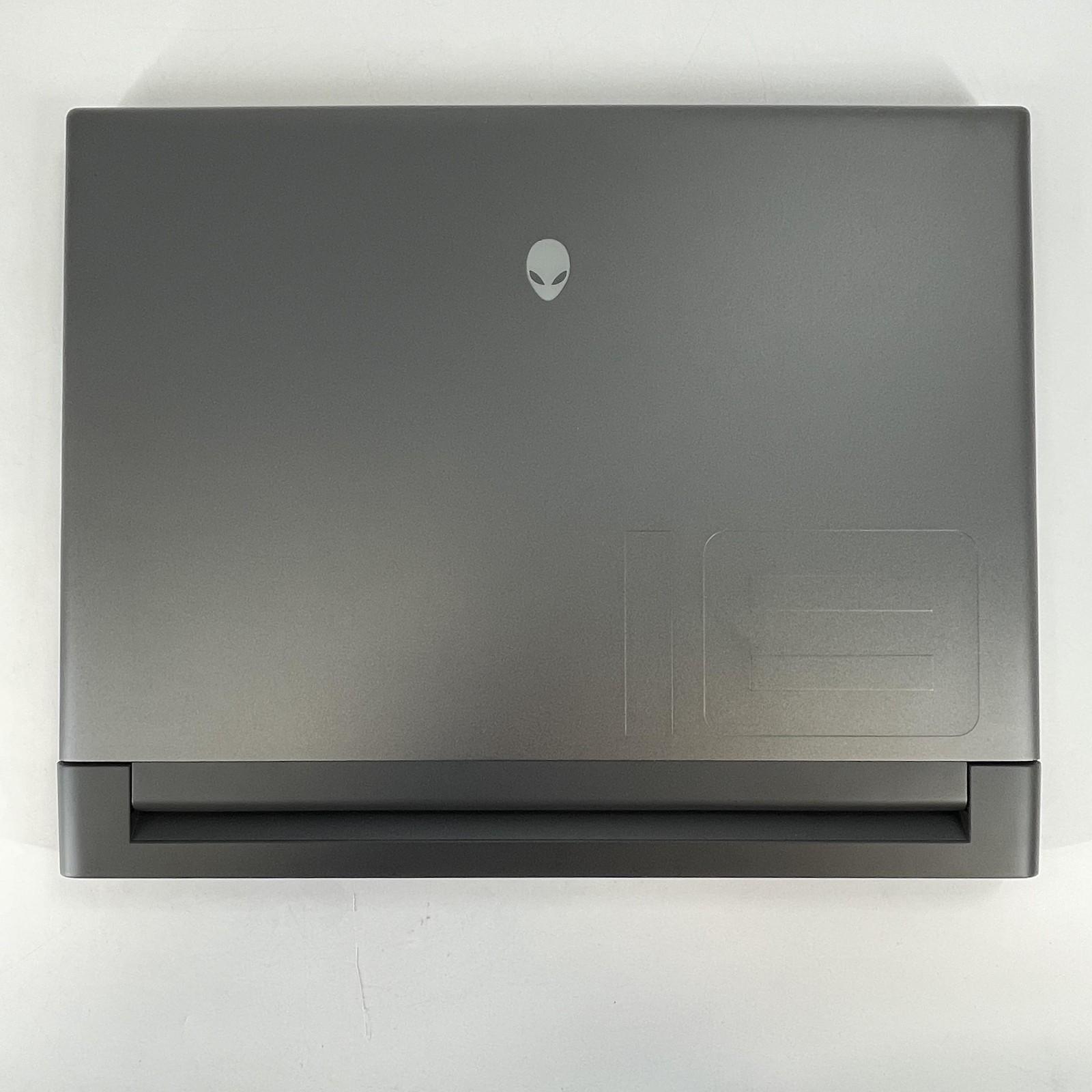 Dell Alienware M18 R1 165Hz QHD+ i9-13980HX 16GB 4TB RTX 4090 – BAD POWER RAIL