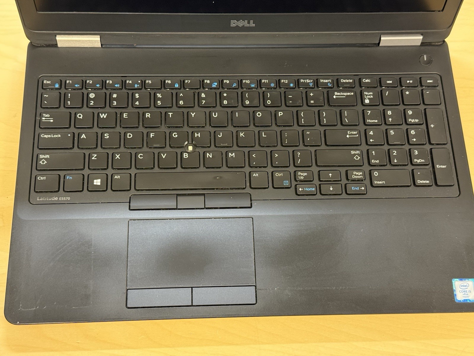 DELL LATITUDE E5570 INTEL CORE I5-6300U 2.40 GHz 8GB RAM NO HDD / BATT – READ